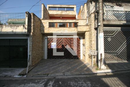 Casa à venda com 100m², 3 quartos e 2 vagasFachada