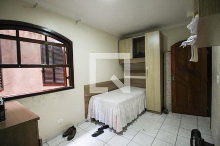 Casa à venda com 100m², 3 quartos e 2 vagasQuarto 2 - Suíte