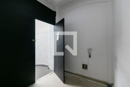 Casa para alugar com 750m², 6 quartos e 8 vagasEntrada