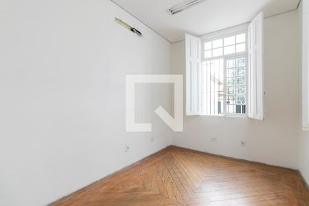 Casa para alugar com 750m², 6 quartos e 8 vagasDormitório 2