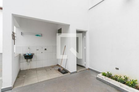 Casa para alugar com 750m², 6 quartos e 8 vagasQuintal / Área de Serviço