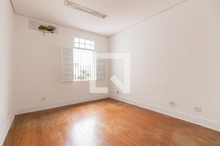 Casa para alugar com 750m², 6 quartos e 8 vagasDormitório 5