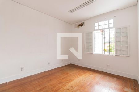 Casa para alugar com 750m², 6 quartos e 8 vagasDormitório 5