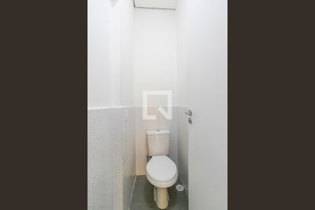 Casa para alugar com 750m², 6 quartos e 8 vagasBanheiro