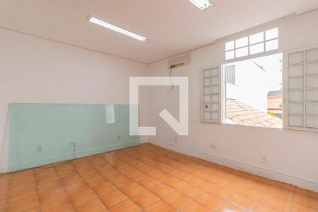 Casa para alugar com 750m², 6 quartos e 8 vagasDormitório 4