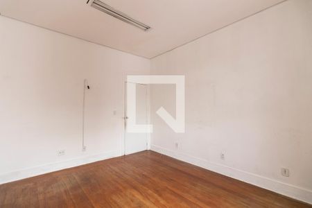 Casa para alugar com 750m², 6 quartos e 8 vagasDormitório 5