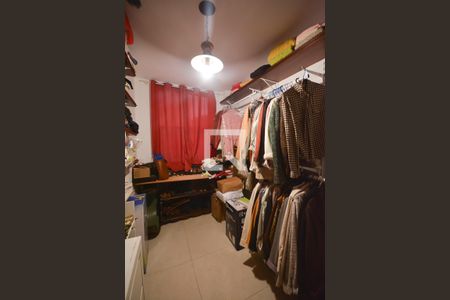 Apartamento à venda com 260m², 4 quartos e 1 vagaCloset