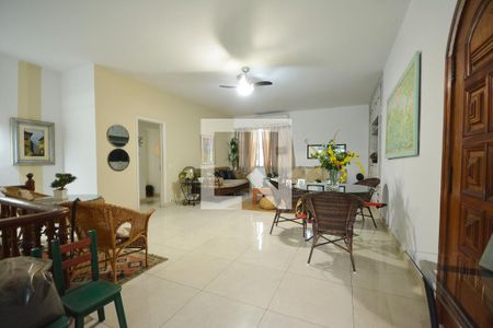 Sala 3 de apartamento à venda com 4 quartos, 260m² em Laranjeiras, Rio de Janeiro