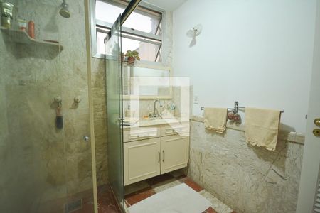 Apartamento à venda com 260m², 4 quartos e 1 vagaBanheiro da suite