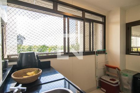 Apartamento à venda com 134m², 3 quartos e 2 vagasCozinha e Área de Serviço