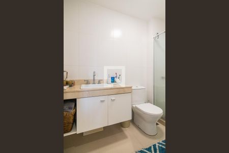 Apartamento à venda com 134m², 3 quartos e 2 vagasBanheiro da Suíte
