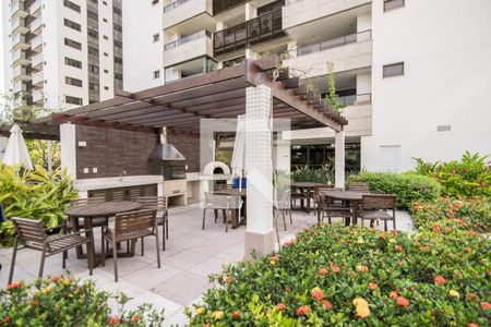 Apartamento à venda com 134m², 3 quartos e 2 vagasCondomínio - Churrasqueira