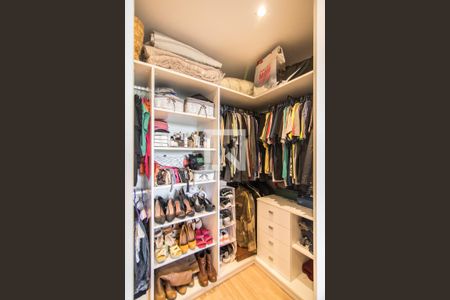 Apartamento à venda com 134m², 3 quartos e 2 vagasCloset da suíte