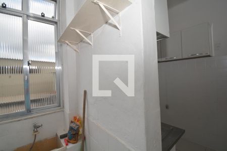 Apartamento para alugar com 60m², 2 quartos e sem vagaCozinha e Área de Serviço