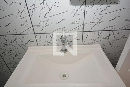 Apartamento para alugar com 60m², 2 quartos e sem vagaBanheiro