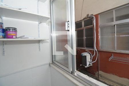 Apartamento para alugar com 60m², 2 quartos e sem vagaCozinha e Área de Serviço