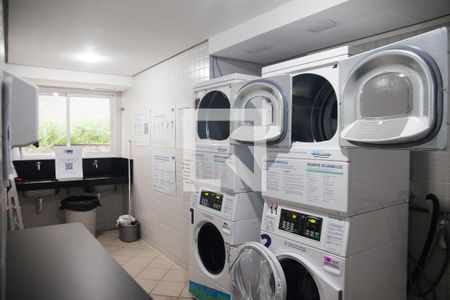 Studio para alugar com 30m², 1 quarto e 1 vaga Studio para alugar com 30m², 1 quarto e 1 vagaLavanderia