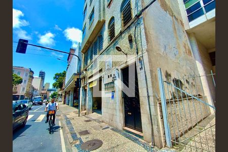 Apartamento à venda com 43m², 1 quarto e sem vagaFachada com cartaz QA