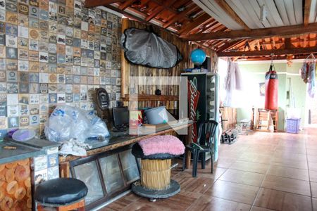 Casa à venda com 197m², 3 quartos e 2 vagasSalão