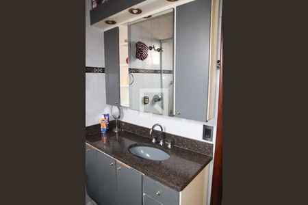 Casa à venda com 197m², 3 quartos e 2 vagasBanheiro 1