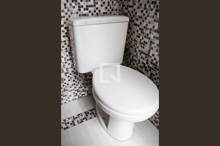 Casa à venda com 197m², 3 quartos e 2 vagasBanheiro de Serviço 1