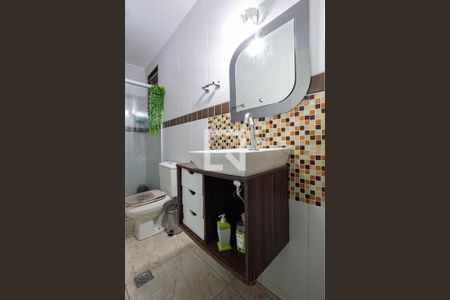 Apartamento para alugar com 70m², 3 quartos e sem vaga Apartamento para alugar com 70m², 3 quartos e sem vagaBanheiro social