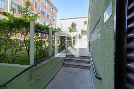 Apartamento para alugar com 70m², 3 quartos e sem vaga Apartamento para alugar com 70m², 3 quartos e sem vagaEntrada