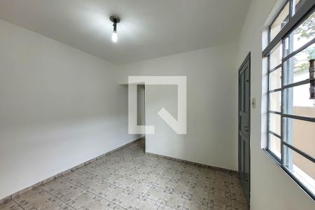 Sala de Estar de casa à venda com 2 quartos, 250m² em Vila Moinho Velho, São Paulo