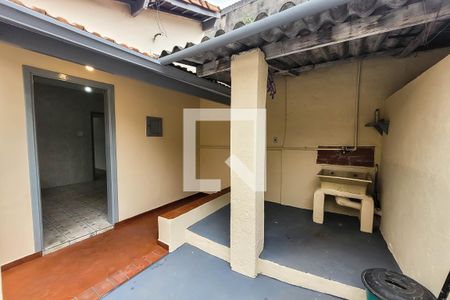 Casa à venda com 250m², 2 quartos e 2 vagasQuintal/Área de Serviço