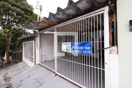 Casa à venda com 150m², 2 quartos e 2 vagasFachada