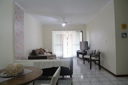 Sala de apartamento para alugar com 3 quartos, 239m² em Canto do Forte, Praia Grande