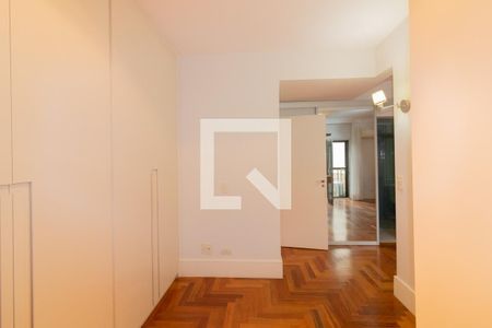 Apartamento para alugar com 169m², 3 quartos e 2 vagas Apartamento para alugar com 169m², 3 quartos e 2 vagasSuíte 2