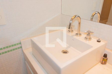 Apartamento para alugar com 169m², 3 quartos e 2 vagas Apartamento para alugar com 169m², 3 quartos e 2 vagasBanheiro Suíte 1