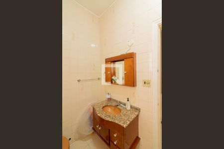 Casa à venda com 180m², 2 quartos e 2 vagasBanheiro