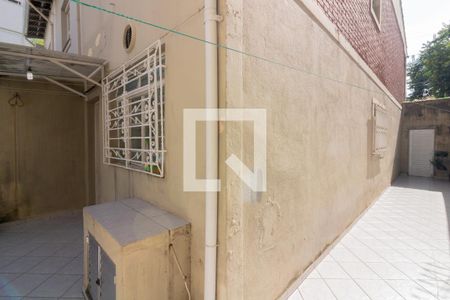Casa à venda com 180m², 2 quartos e 2 vagasQuintal