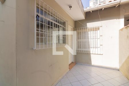 Casa à venda com 180m², 2 quartos e 2 vagasQuintal