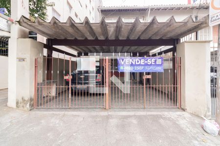 Casa à venda com 180m², 2 quartos e 2 vagasFachada