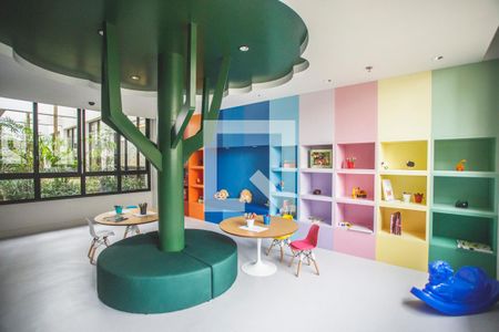 Studio para alugar com 27m², 1 quarto e sem vaga Studio para alugar com 27m², 1 quarto e sem vagaÁrea comum - Brinquedoteca