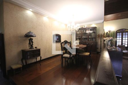 Sala de Jantar de casa à venda com 4 quartos, 280m² em Jardim Santa Helena, São Paulo