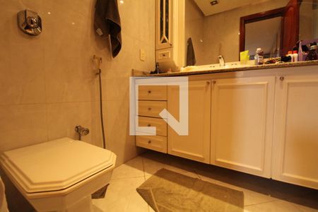 Apartamento à venda com 334m², 3 quartos e 4 vagasBanheiro - Suíte