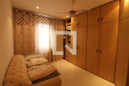 Apartamento à venda com 334m², 3 quartos e 4 vagasQuarto 1