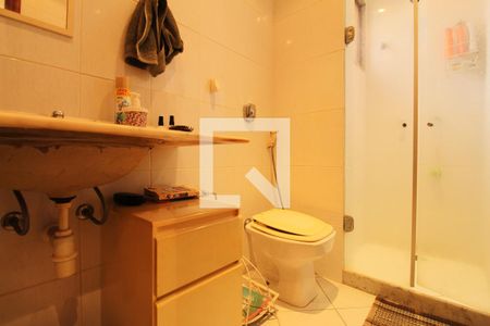 Apartamento à venda com 334m², 3 quartos e 4 vagasBanheiro Social