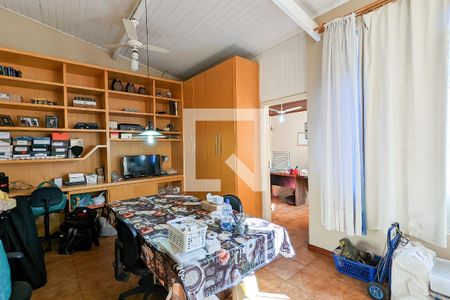 Casa à venda com 130m², 3 quartos e 3 vagas Casa à venda com 130m², 3 quartos e 3 vagasSótão