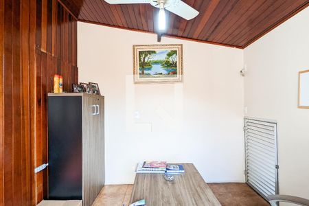 Casa à venda com 130m², 3 quartos e 3 vagas Casa à venda com 130m², 3 quartos e 3 vagasHome Office