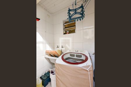 Casa à venda com 130m², 3 quartos e 3 vagas Casa à venda com 130m², 3 quartos e 3 vagasÁrea de serviço