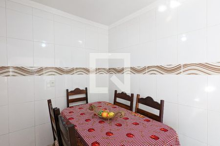 Casa à venda com 130m², 3 quartos e 3 vagas Casa à venda com 130m², 3 quartos e 3 vagasCopa