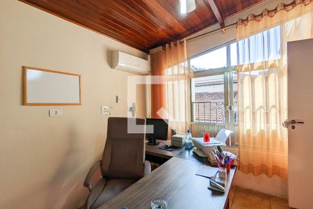 Casa à venda com 130m², 3 quartos e 3 vagas Casa à venda com 130m², 3 quartos e 3 vagasHome Office