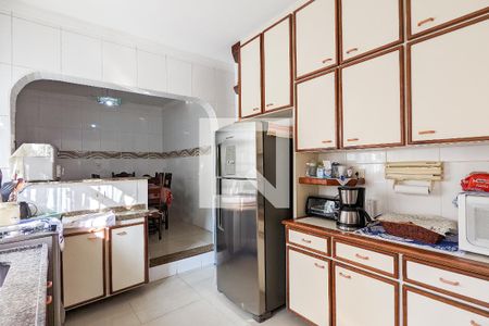 Casa à venda com 130m², 3 quartos e 3 vagas Casa à venda com 130m², 3 quartos e 3 vagasCozinha