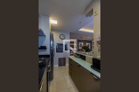 Cozinha de apartamento à venda com 2 quartos, 64m² em São Geraldo, Porto Alegre