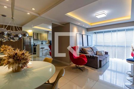 Sala  de apartamento à venda com 2 quartos, 64m² em São Geraldo, Porto Alegre